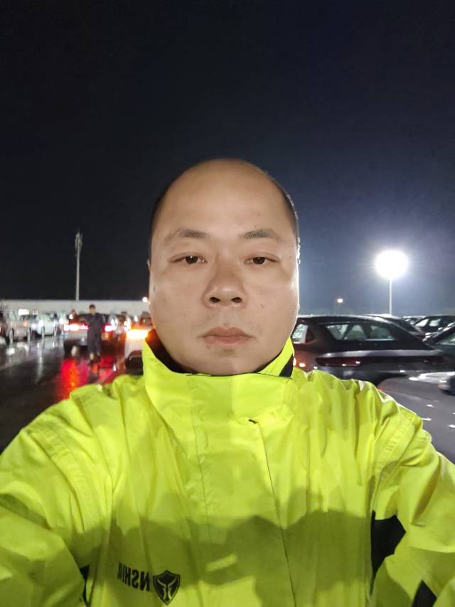 卢先生头像